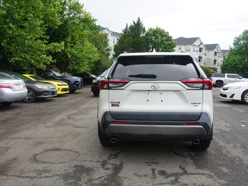 Used 2019 Toyota RAV4 Limited w/ Advanced Technology Package AWD/4WD image 5