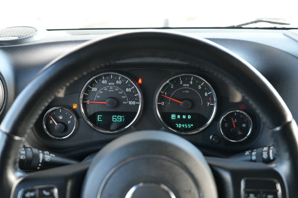 Used 2018 Jeep Wrangler Unlimited Sport AWD/4WD image 16