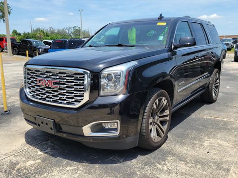 Used 2019 GMC Yukon Denali w/ Denali Ultimate Package AWD/4WD image 3