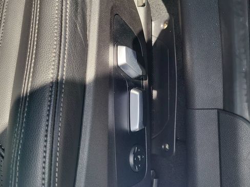Used 2022 BMW 330i Sedan w/ Driving Assistance Package RWD image 11