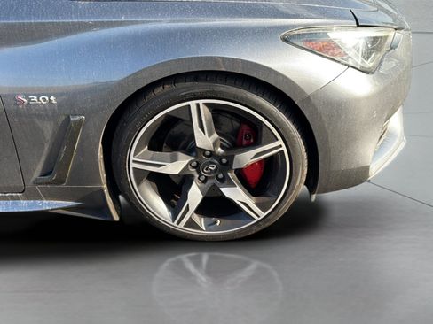 Used 2018 INFINITI Q60 Red Sport 400 w/ Pro Active Package AWD/4WD image 30