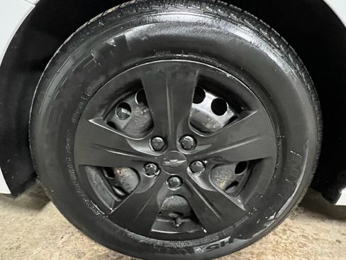 Used 2016 Chevrolet Cruze LS image 18