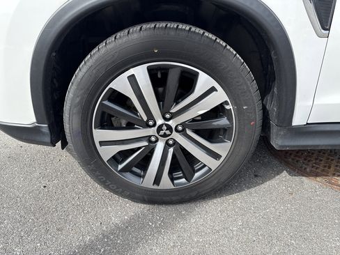 Used 2020 Mitsubishi Outlander Sport AWD image 11