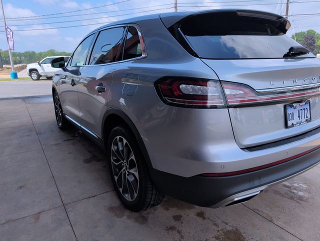 Used 2023 Lincoln Nautilus Reserve AWD/4WD image 7