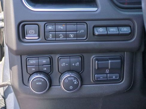 Certified 2022 Chevrolet Tahoe Premier w/ Premium Package AWD/4WD image 18