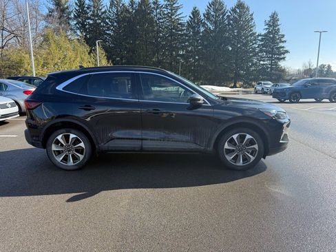 Used 2023 Ford Escape Platinum image 6