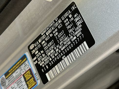 Used 2016 Kia Sorento LX w/ LX Convenience Package image 12