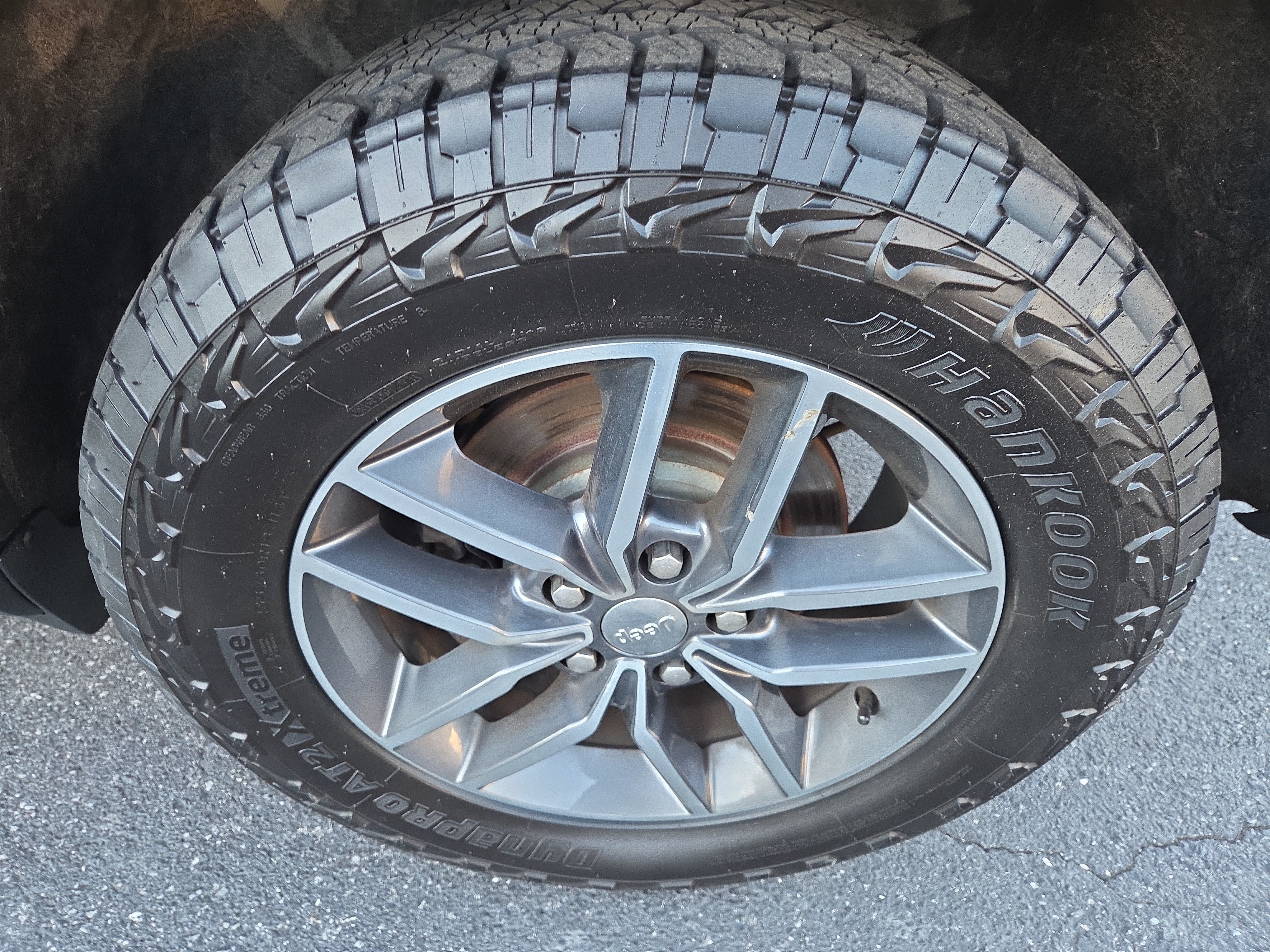 Certified 2017 Jeep Grand Cherokee Limited AWD/4WD image 12
