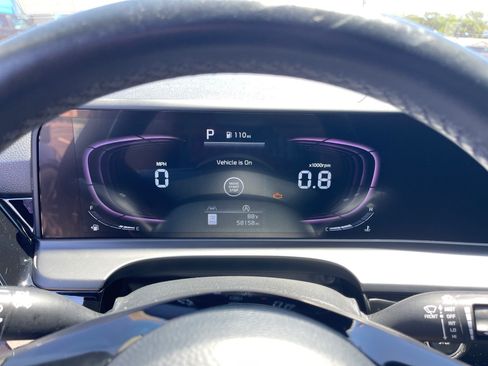 Used 2025 Kia Seltos S FWD image 4