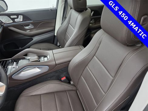 Used 2023 Mercedes-Benz GLS 450 4MATIC image 11