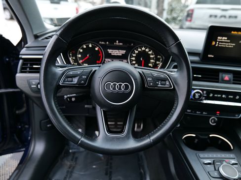 Used 2019 Audi A4 2.0T Premium image 18