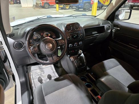 Used 2016 Jeep Patriot Latitude image 27