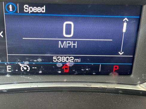 Used 2023 GMC Terrain SLE w/ Driver Convenience Package image 23