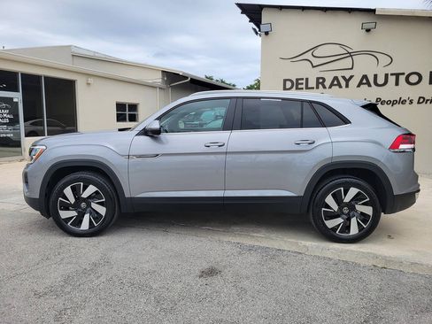 Used 2026 Volkswagen Atlas Cross Sport SE FWD image 6