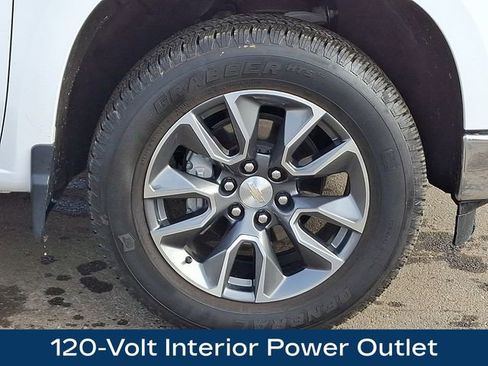 Used 2024 Chevrolet Silverado 1500 LT image 11