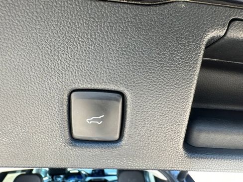 Used 2021 Ford Escape SEL w/ Technology Package FWD image 31