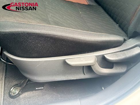 Used 2024 Nissan Kicks SR FWD image 25