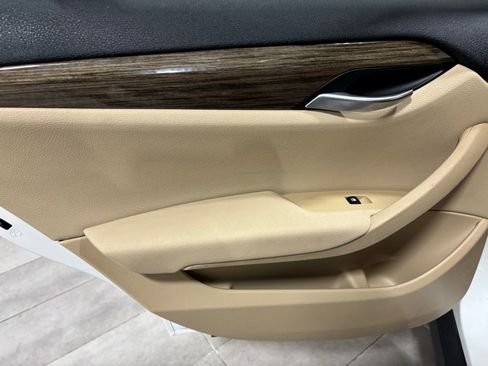 Used 2015 BMW X1 sDrive28i image 17