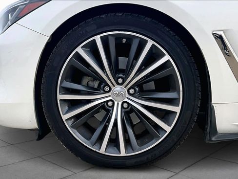 Used 2017 INFINITI Q60 w/ Cargo Package image 9