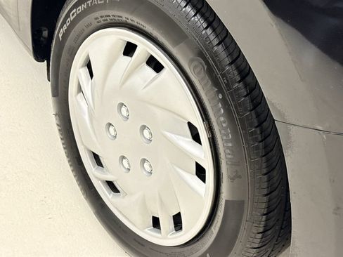 Used 2023 Kia Rio S FWD image 10