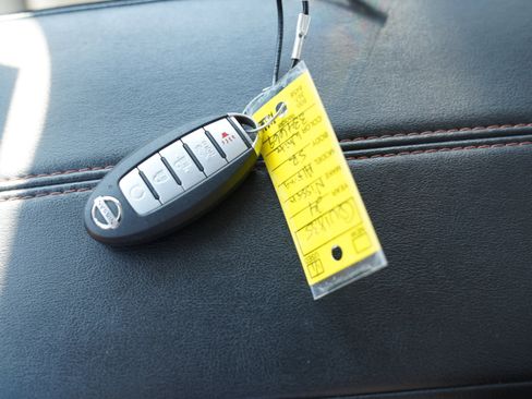 Used 2024 Nissan Altima 2.5 SR FWD image 29