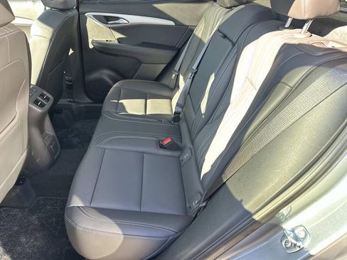 Used 2024 Buick Envision Avenir AWD/4WD image 11