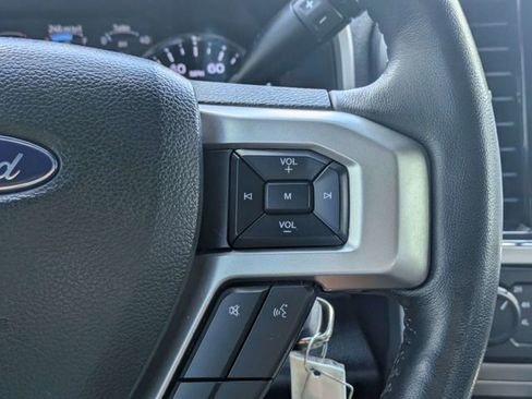 Used 2022 Ford F250 Lariat w/ Lariat Value Package AWD/4WD image 25