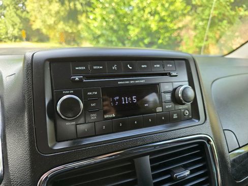 Used 2014 Dodge Grand Caravan SE w/ Quick Order Package 29E SE image 27