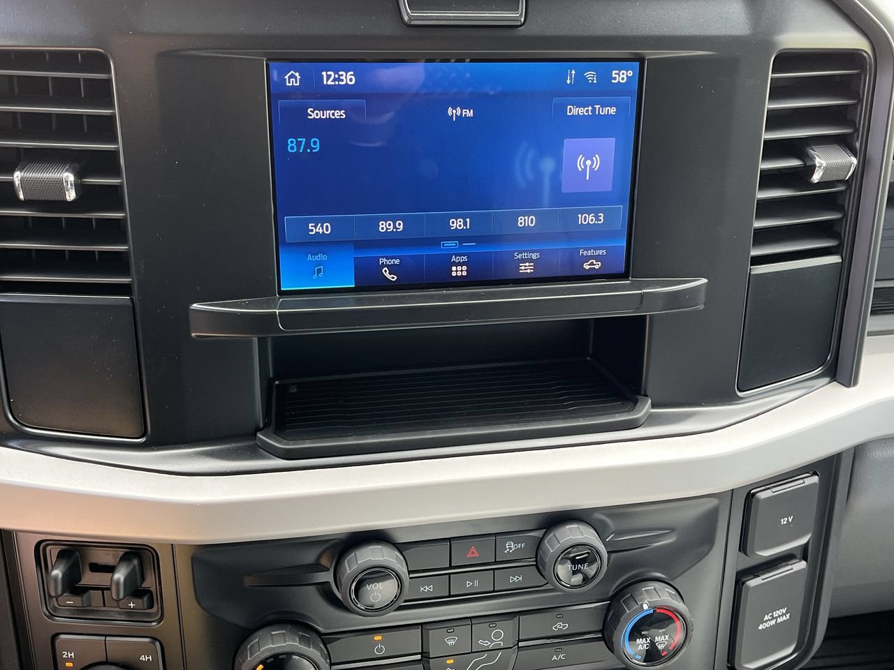 New 2026 Ford F550 4x4 Supercab Super Duty image 17