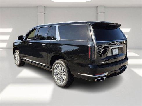 New 2026 Cadillac Escalade ESV Luxury w/ Touring Package image 3