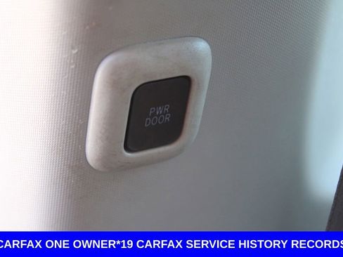 Used 2014 Toyota Sienna XLE w/ XLE Premium Package FWD image 26