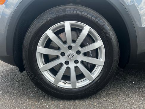 Used 2021 Porsche Cayenne image 29