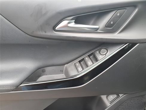 New 2026 Chevrolet Equinox LT w/ Convenience Package II image 13