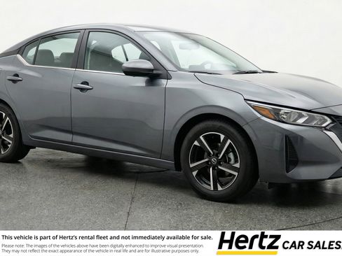 Used 2025 Nissan Sentra SV image 1