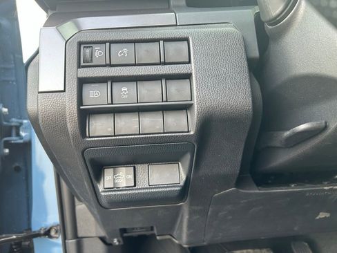 Used 2026 Toyota Tacoma SR5 AWD/4WD image 18