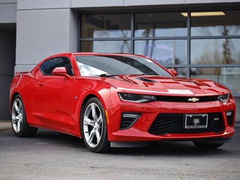 Used 2018 Chevrolet Camaro SS image 1