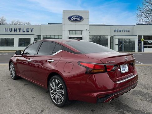 Used 2023 Nissan Altima 2.5 SL AWD/4WD image 5