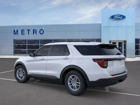 New 2026 Ford Explorer Active image 5