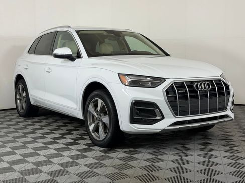 Used 2023 Audi Q5 2.0T Premium Plus w/ Premium Plus Package AWD/4WD image 7