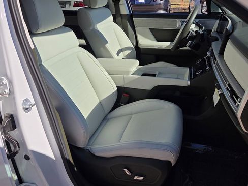 Used 2025 Hyundai Santa Fe Calligraphy image 20