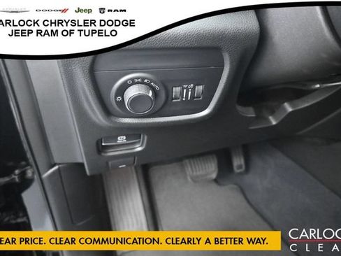 Used 2023 Jeep Grand Cherokee L Laredo RWD image 16