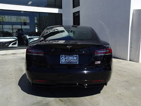 Used 2022 Tesla Model S Plaid image 4