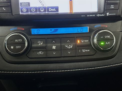 Used 2018 Toyota RAV4 Limited FWD image 24
