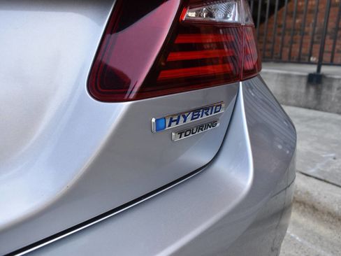 Used 2017 Honda Accord Touring image 32