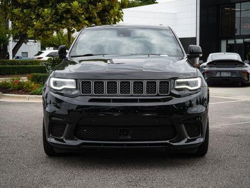 Used 2018 Jeep Grand Cherokee Trackhawk AWD/4WD image 3