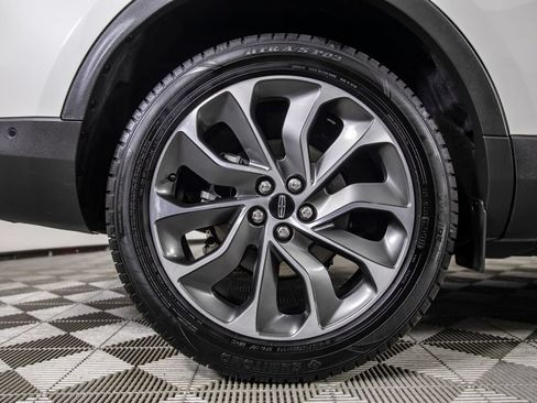 Used 2022 Lincoln Nautilus Reserve w/ Equipment Group 201A FWD image 38