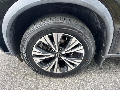 Used 2021 Nissan Rogue SV FWD image 10