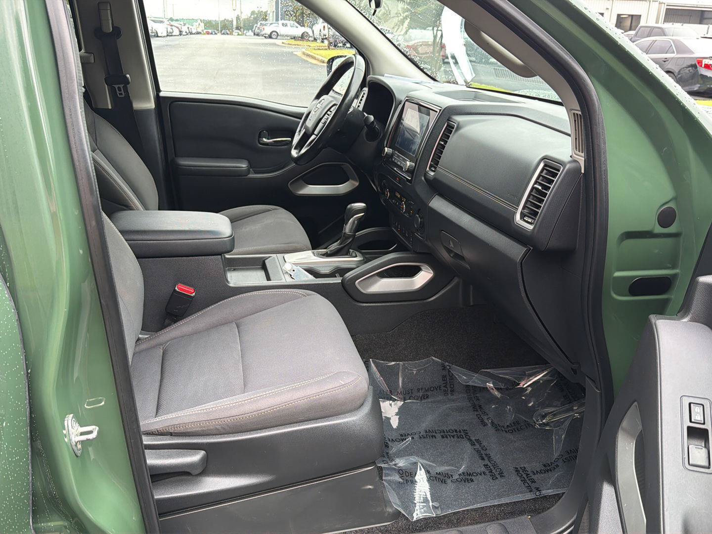Used 2023 Nissan Frontier SV w/ SV Convenience Package AWD/4WD image 12