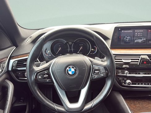 Used 2017 BMW 530i RWD image 22