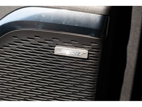 Used 2025 GMC Acadia Denali image 30